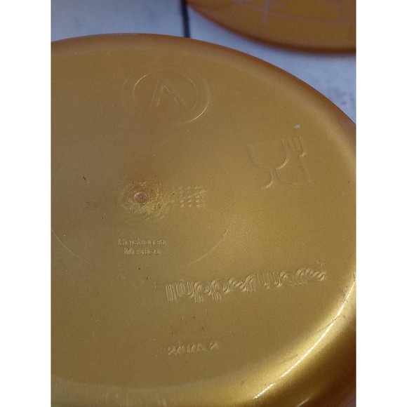 Vtg Tupperware Christmas Gold 3 Stacking Container Bowls Present Tree Snowflakes - Picture 5 of 5